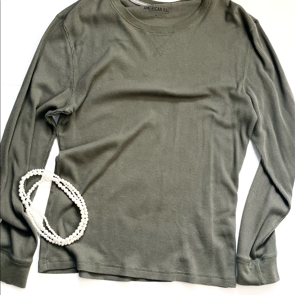 Long sleeve green tee